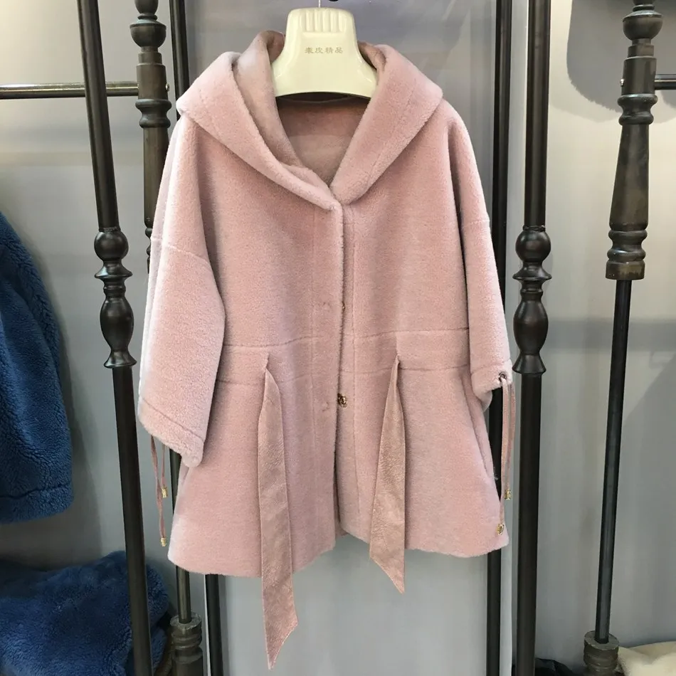 Женское меховое пальто стриженая овечья шерсть натуральное меховое пальто Зимняя теплая Натуральная Овечья шерсть Меховая куртка с капюшоном размера плюс женская одежда - Цвет: pink
