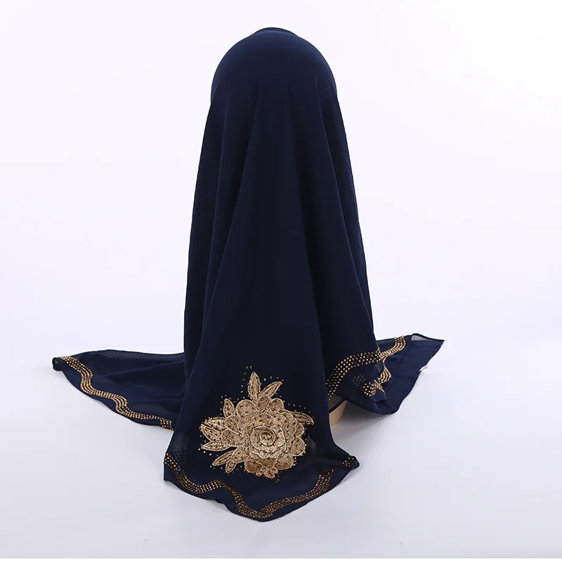 

Ethnic Muslim Square Hijabs Head Scarf With Diamonds Flower Women Bubble Chiffon Shawls Wraps Soft Islamic Foulard Summer