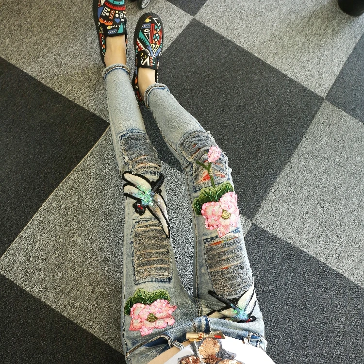 

Vintage Jeans Women European Spring Autumn Fashion Lotus Break Hole Slim Small Feet Denim Pencil Pants Trousers Students Outwear