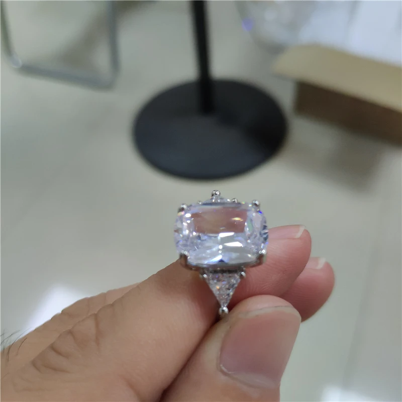 Wedding White Stone Ring Fashion Ring Triangle White Crystal Party Rings for Women Engaggement Jewelry Anillos Mujer O5T018
