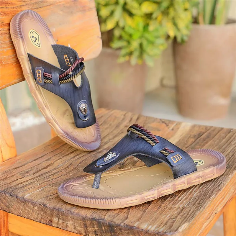 Men's Fashion Casual Flat Flip Flops Slippers Beach Sandals Outdoor Skid Shoes Mans footwear terlik kapcie 40JA3018