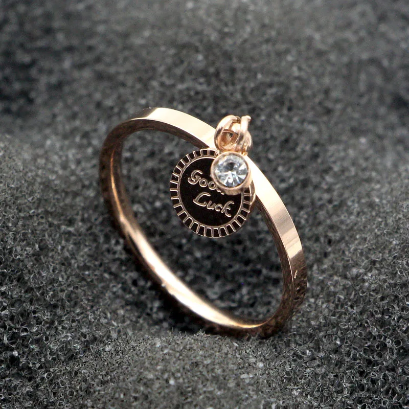 

Fashion Stainless Steel Love Good Luck Letter Round Crystal Finger Ring Rose Gold Color Women Wedding Party Gift