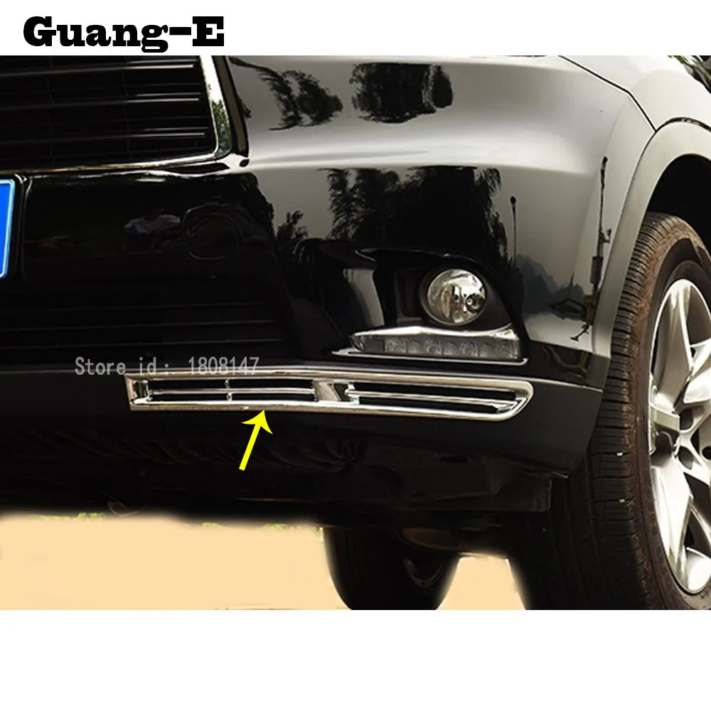 

Front bottm grill fog light lamp detector frame stick styling ABS trim accessories 2pcs for Toyota Highlander 2015 2016 2017