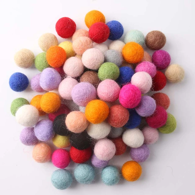 20pcs/lot 0.8cm/1.2cm/1.5cm/2cm Wool Felt Balls Round Wool Felt