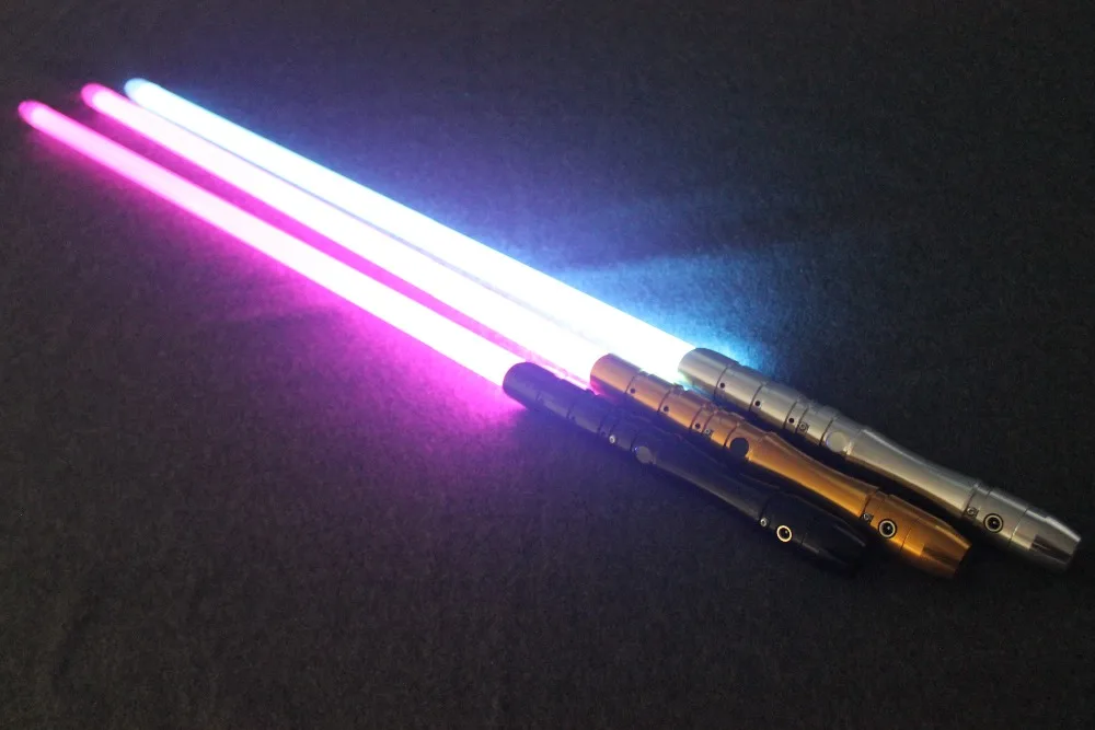 2018 New 1 Pcs Cosplay Lightsaber With Light Sound Led Red Green Blue Saber Laser Metal Sword Toys Birthday Star Kids Gifts Game (8)