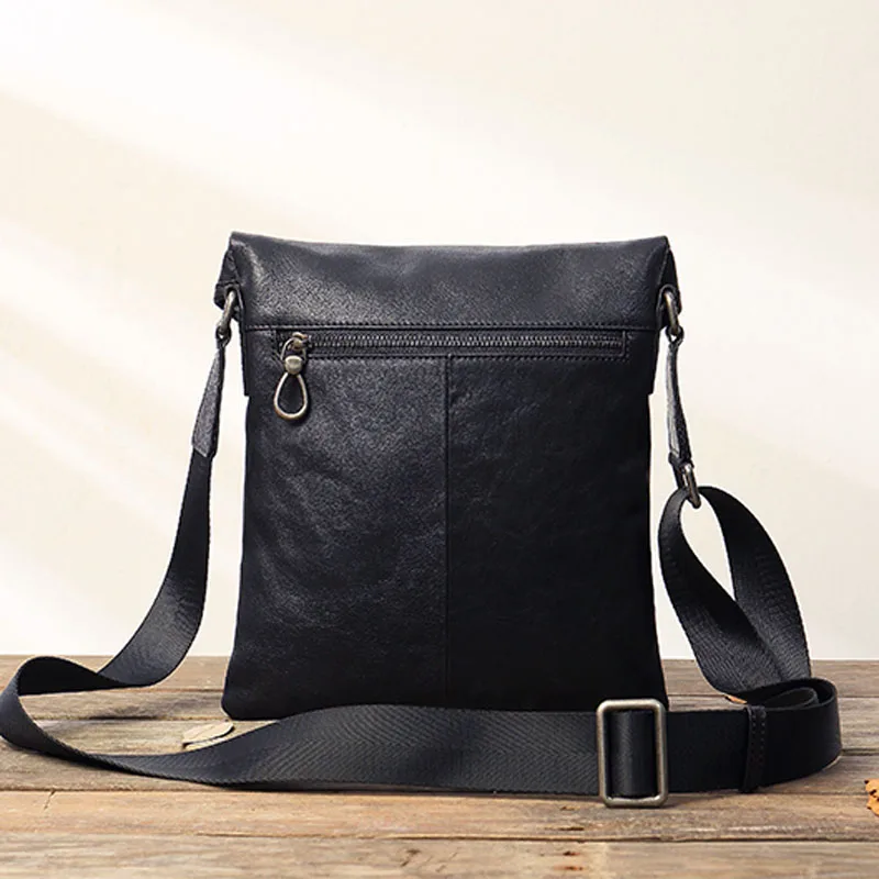 AETOO New men's bag shoulder Messenger bag leather messenger small bag first layer cowhide bag male tide