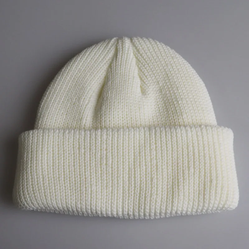 Высокое качество женские шапочки карамельного цвета для девочек и мальчиков Skullies для осени и зимы, повседневная Кепка унисекс, акриловая шапка, шапки для влюбленных - Цвет: Белый