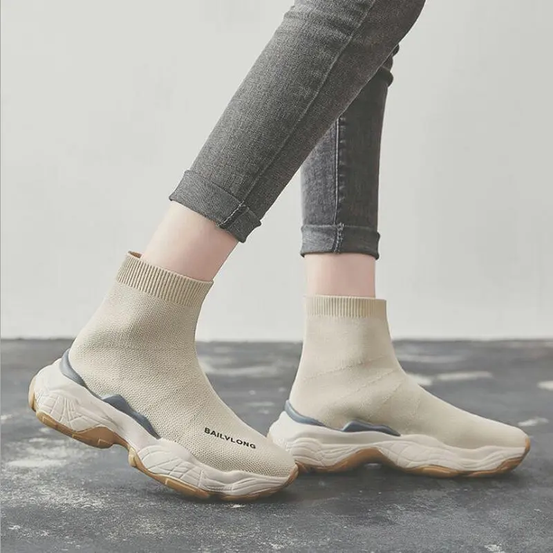 

Elastic socks shoes 2019 spring new Flying woven casual breathable sneakers Light and comfortable outdoors Jogging shoes C32-09