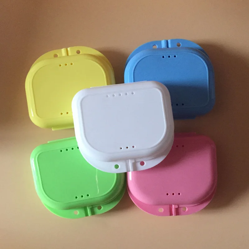 

5pcs Retainer Case With Vent Holes and Hinged Lid Snaps Mouth Guard Case Orthodontic Dental Retainer Box Denture Containe
