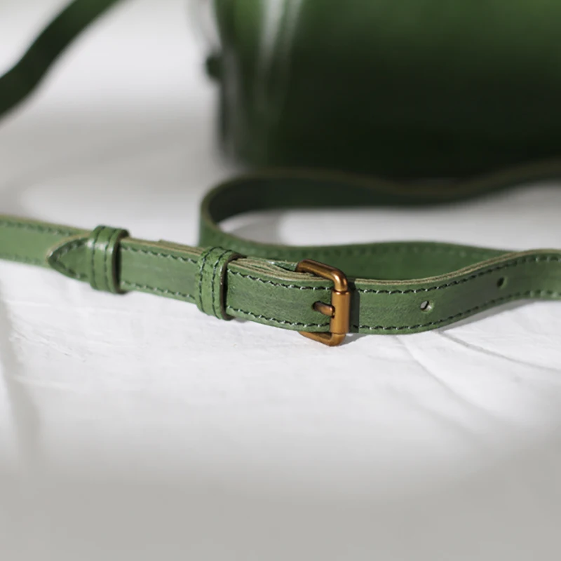 AETOO  women's bag, leather small shell bag, handmade cowhide retro foreign gas crossbody bag