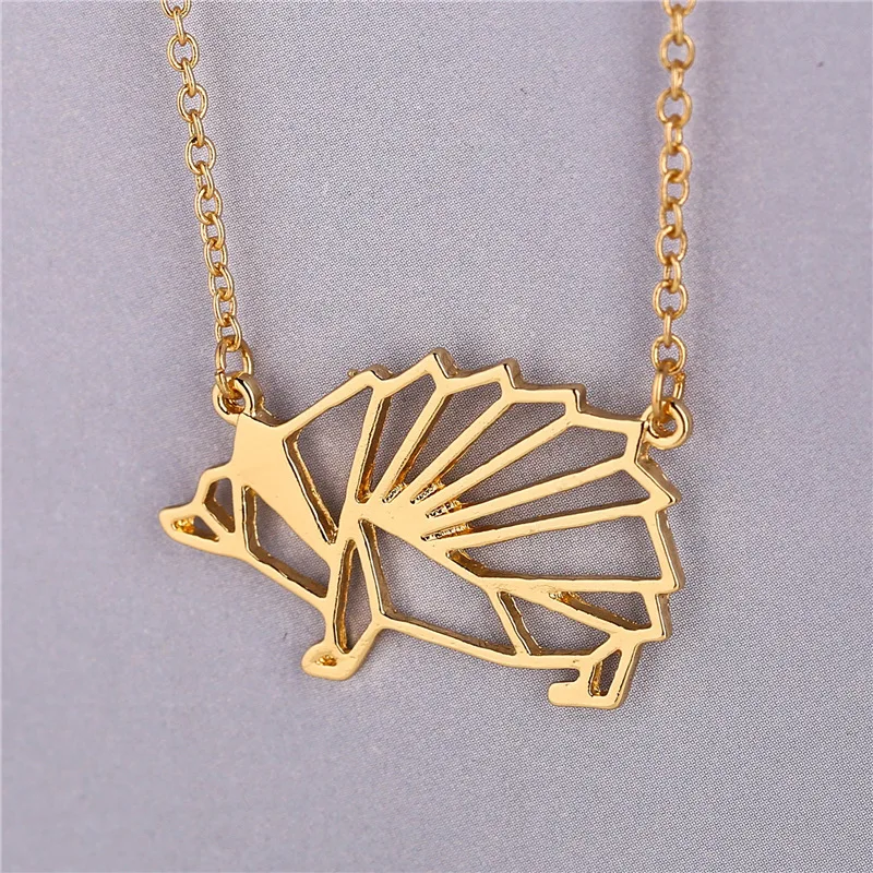 

2019 New Arrival Hollow Hedgehog Necklaces Girls Cute Jewelry Necklaces