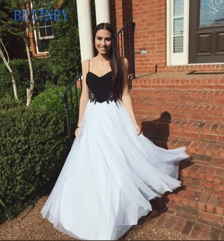 

BRITNRY 2019 New Arrival V Neck Sexy Beach Black and White Wedding Dress for Bride