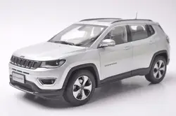 1:18 литья под давлением модели для Jeep Compass 2017 Серебряный внедорожник сплав игрушечный автомобиль миниатюрный коллекция подарок