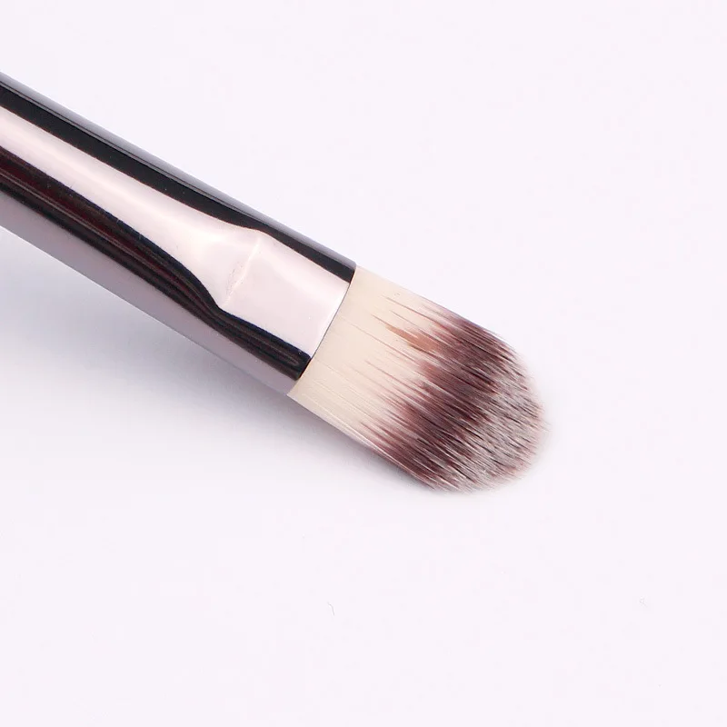 

1pcs high-end multi-function makeup brush Concealer brush Art setting pen Eye mixing facial beauty tools