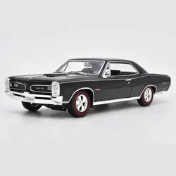 1:18 сплав игрушечных автомобилей Pontiac GTO 1966 модель гоночной машины детей игрушечные машинки оригинальный авторизованный дети игрушечные