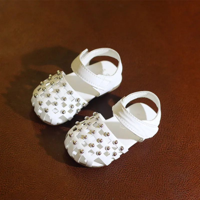2018 Spring Summer Children Shoes Models New Girls Sandals Female Baby Rivets Hollow Tide Toddler | Детская одежда и обувь