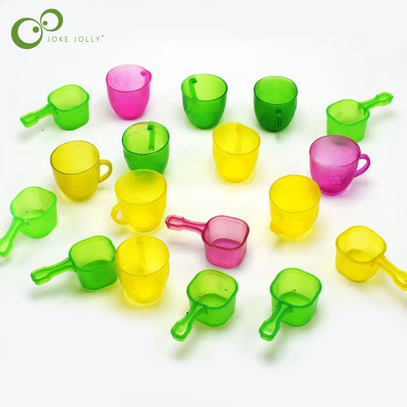 

10PCS/LOT Super Mini Cup Small Spoon Kid Play Toys for Twisted eggs plastic toys for children WYQ