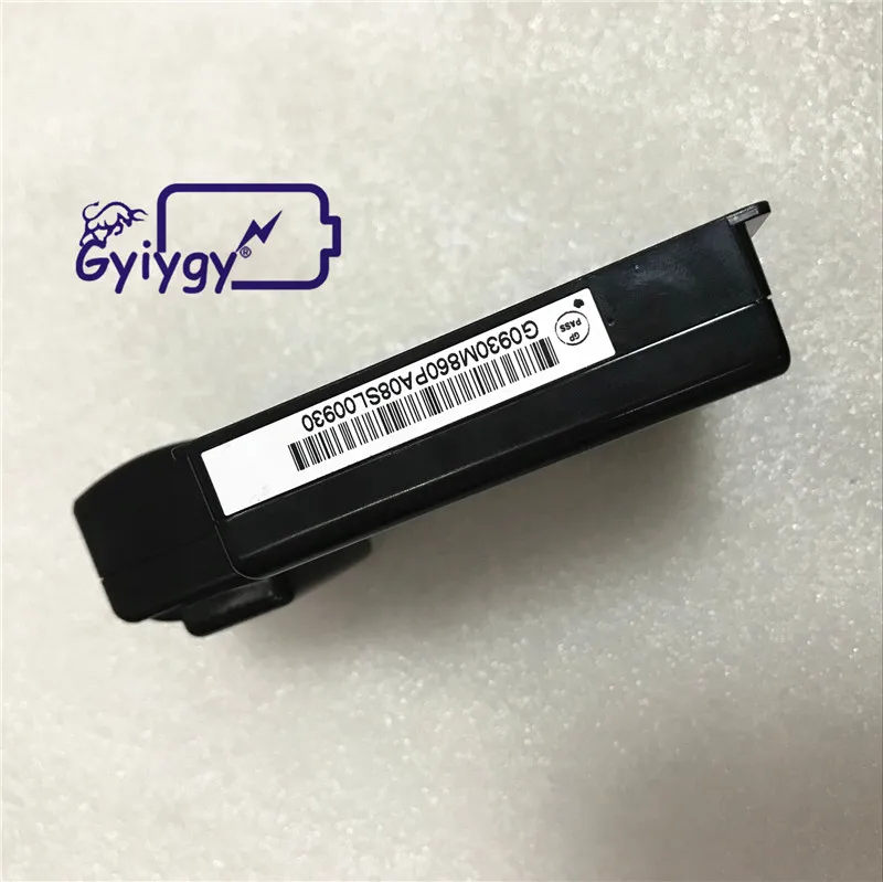 CLEVO M860BAT-8 (12)