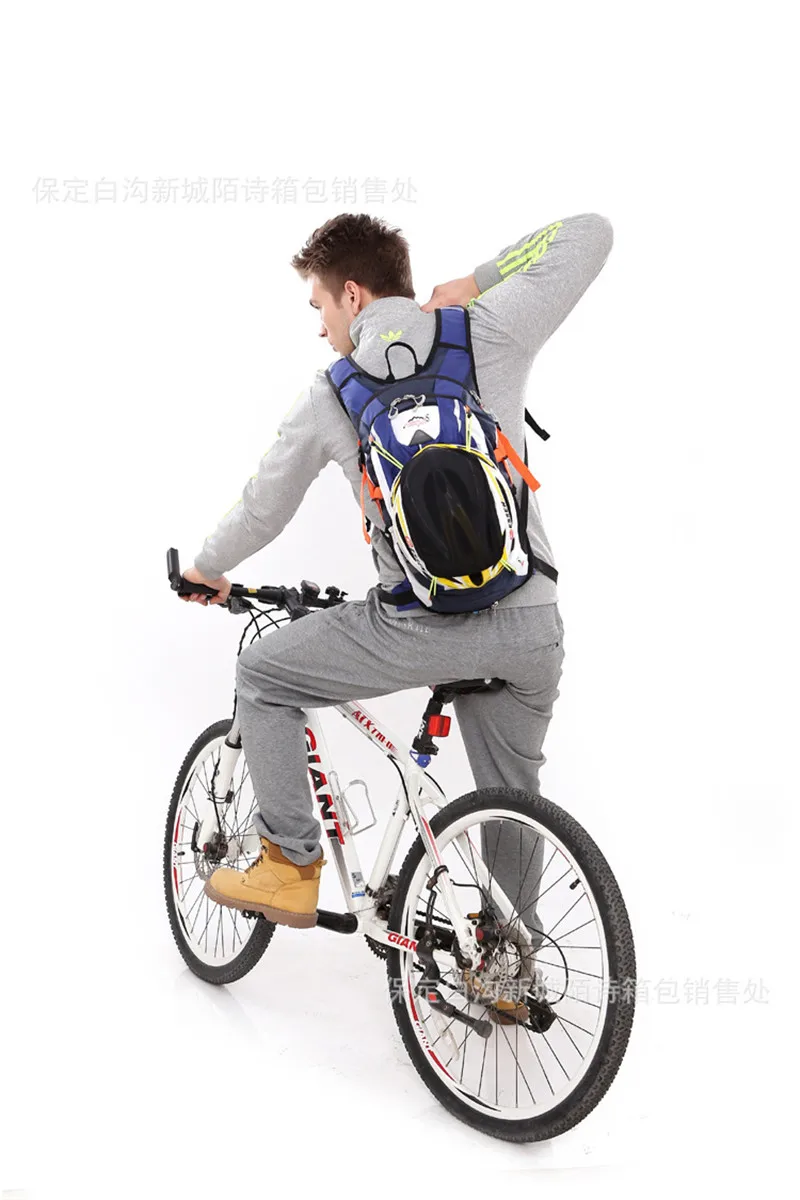 Cheap Bicycle Water Backpack 18L Bike Riding Equipment Hydration Bladder Water Bag Cycle bolsa bicicleta zaino mtb Cycling Backpack 25 Cheap Bicycle Water Backpack 18L Bike Riding Equipment Hydration Bladder Water Bag Cycle bolsa bicicleta zaino mtb Cycling Backpack 25