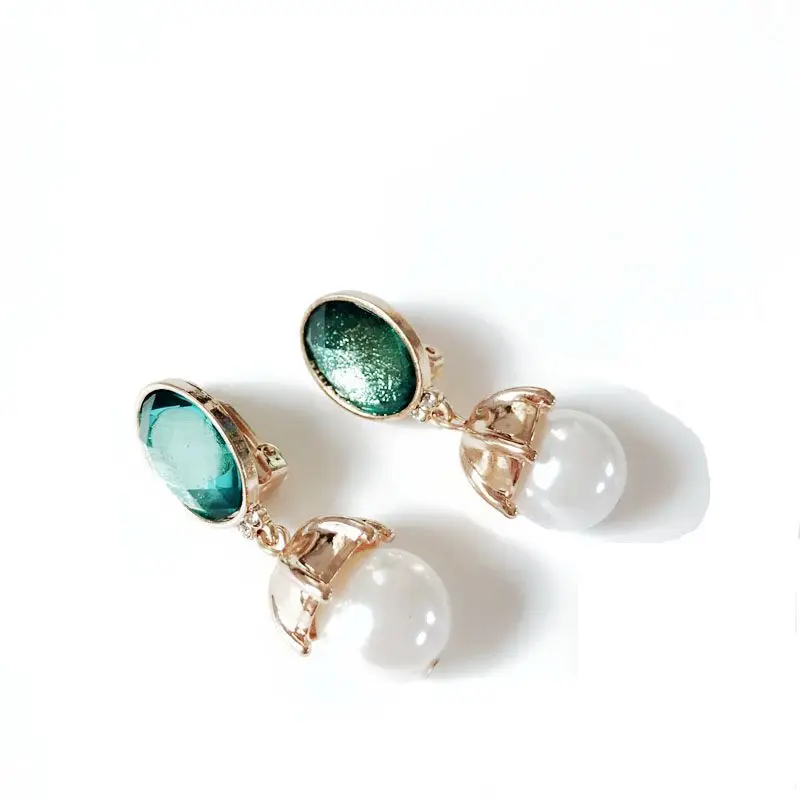

Free Shipping White Pearl Alloy Sweet Elegant Clip Earring