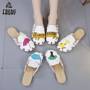 

Nurse Hole Shoes Medical Shoes Hospital Comfortable Soft Bottom Anti-Slip Doctor Nurse Women Light Breathable Spa Work Shoes