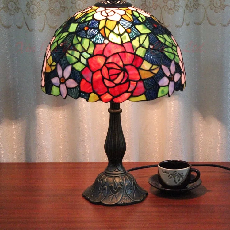 Лампа Тиффани европейские ретро роскошь стекла ручной работы красная роза кровать спальня ночники
