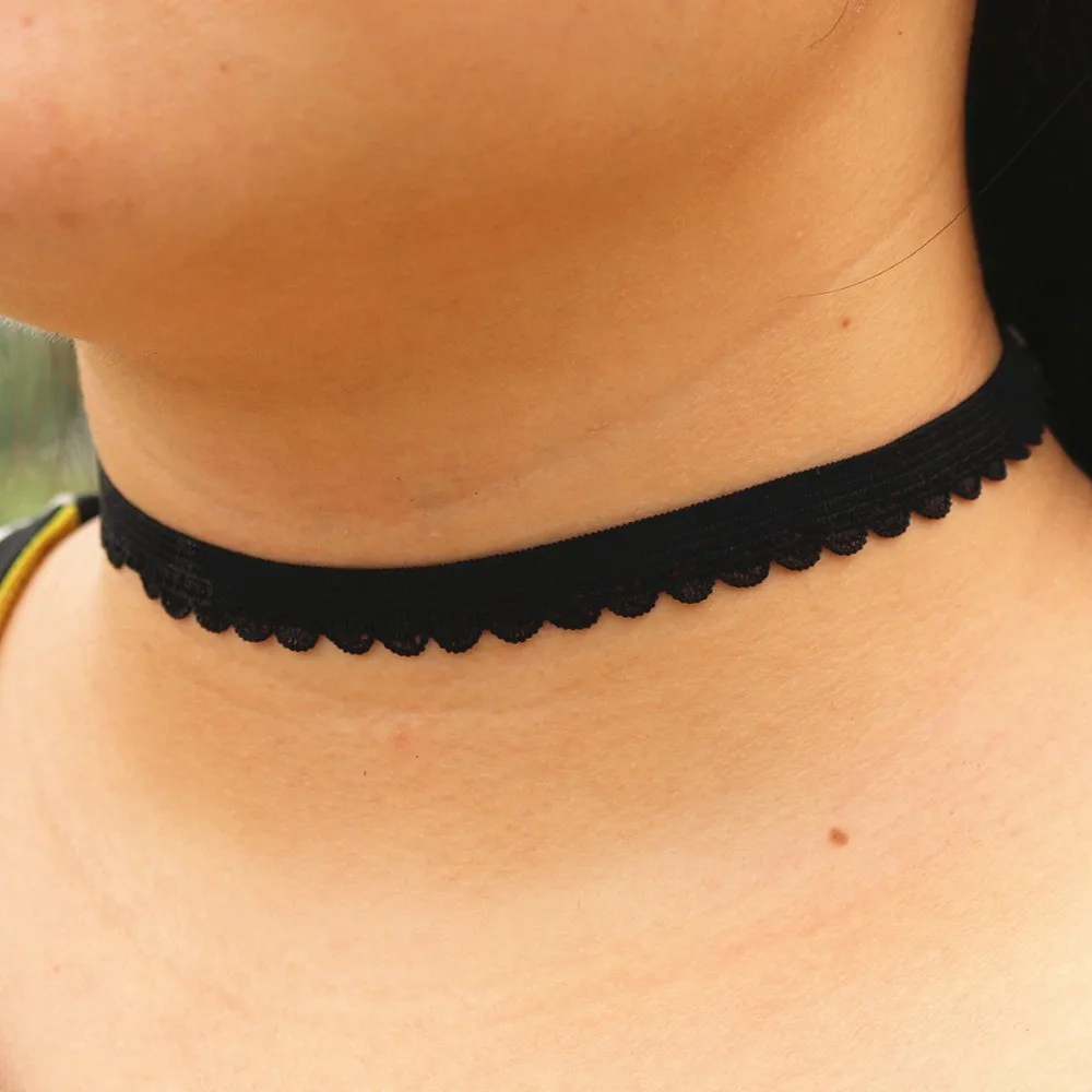 80-s-90-s-Chokers-Necklaces-For-Women-Black-Lace-Elastic-Tattoo-Short-Collares-Fashion-Jewelry (4)
