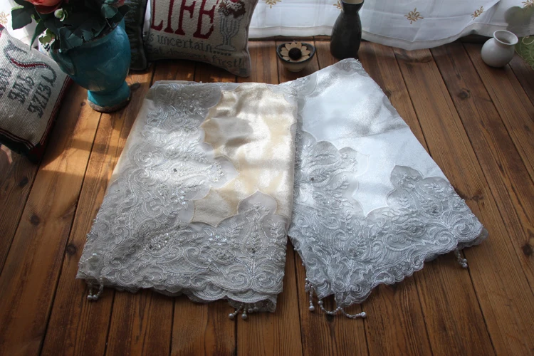Luxury Lace Satin Beaded Square Christmas Tablecloth Gold Silver Splice Cloth Kitchen Home Wedding Table Cover Textiles D026