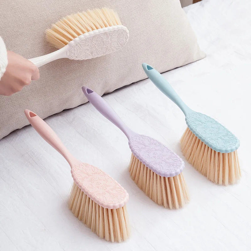 

1PCS Random Color Soft Long Hair Carpet Cleaning Brush Multi Function Bathroom Kitchen Tools Hangable Housecleaning Supplies