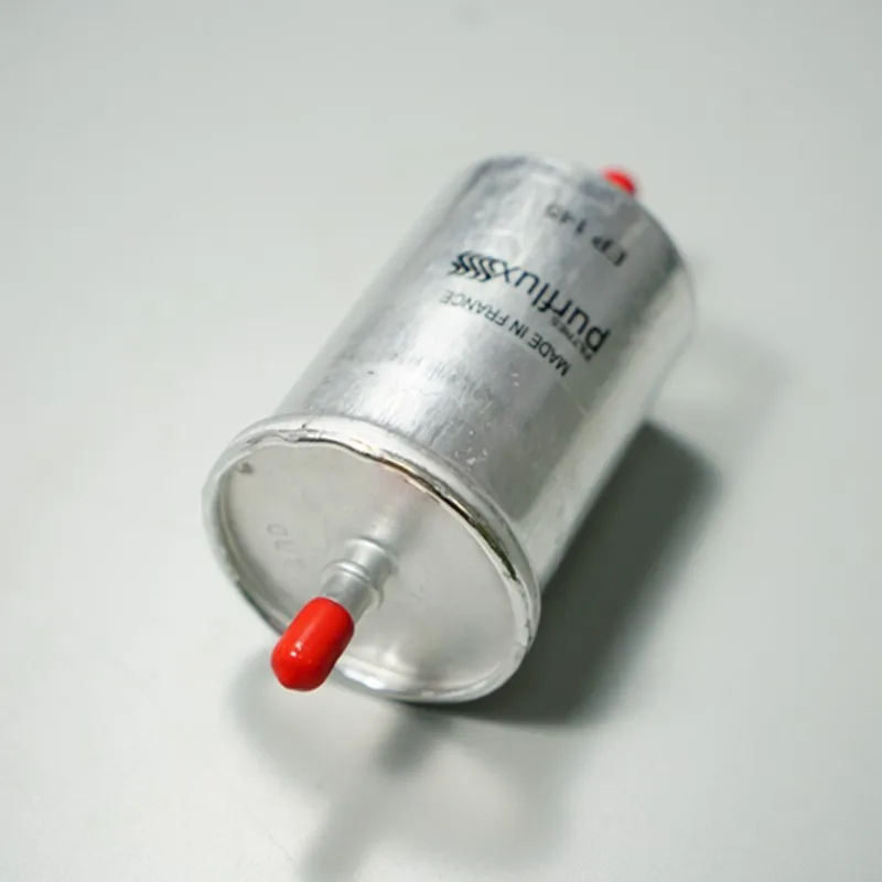 fuel filter for Peugeot 408 / 307 / 207 / 206 . Renault Scenic . smart