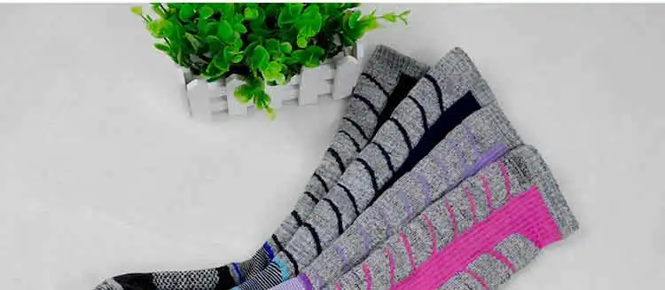 Men-Women-Skiing-Socks_46