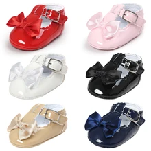 

Newborn Baby Girl Moccasins Crib Shoes Anti slip Soft Sole Toddler Sneaker Footwear Shoes PU Leather Infant First Walkers