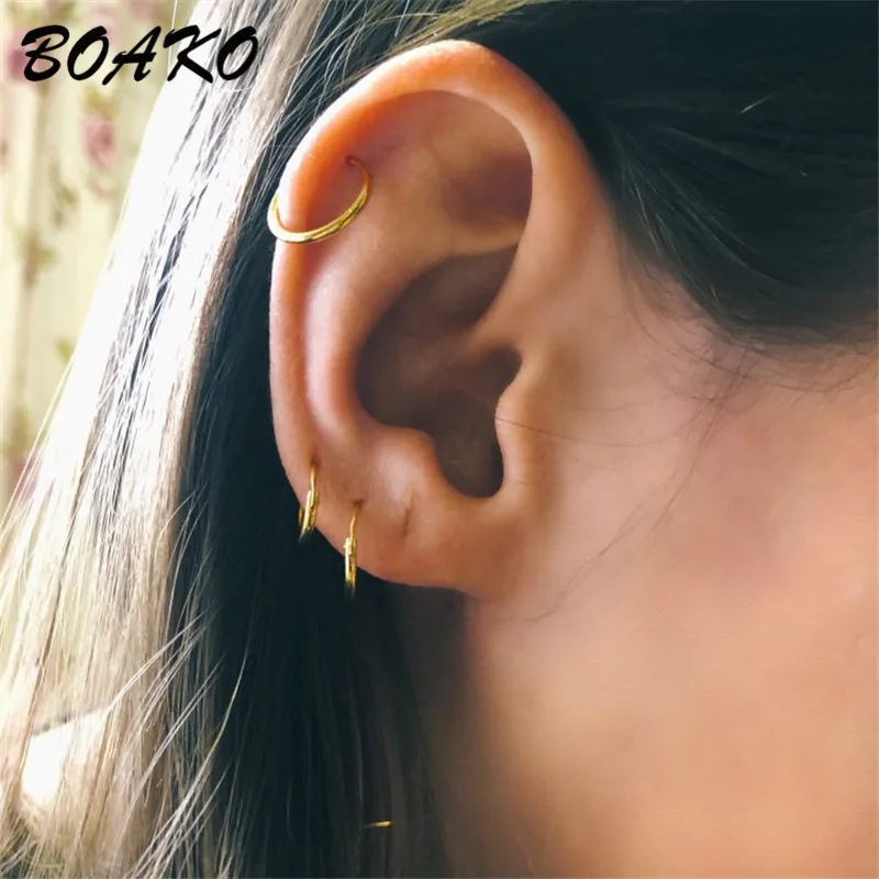 

2019 Delicate Tiny Huggie Hoop Earrings for Women 925 Sterling Silver Earring Simple Ear Bone Buckle Mini Round Circle Earings