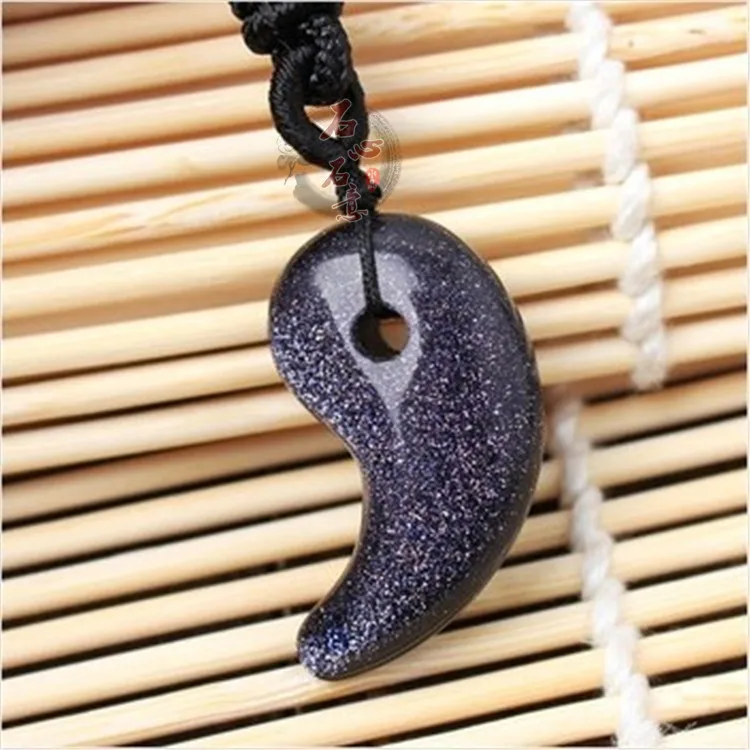 

Magatama pendant, necklace, obsidian, energy crystal pendants, ethnic characteristics necklace gifts