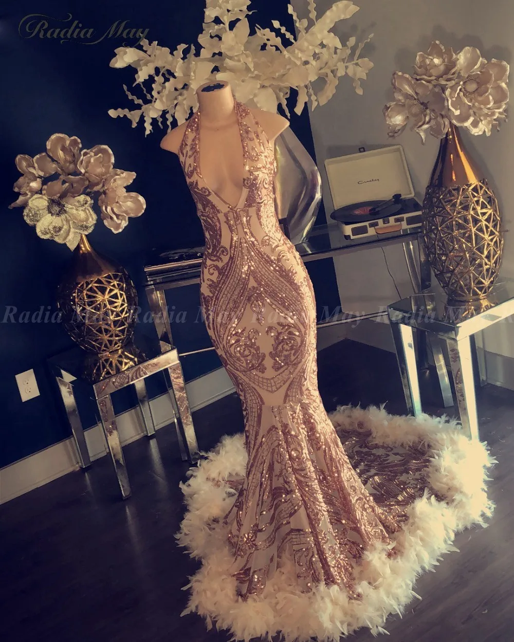 Сексуальное платье с v-образным вырезом и открытой спиной, розовое золото, Русалка, блестящее платье для выпускного с пайетками, с перьями
