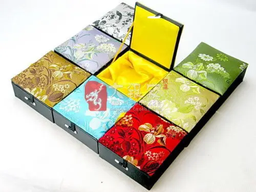 

Wholesale 10PCS CHINESE HANDMADE SILK &WOOD Bracelet BOXES 9*9*3CM