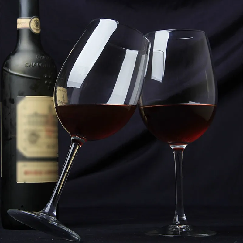 red wine glass show 1