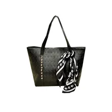 מותגים מפורסמים נשים תיקי תיקי Ciezun Kisoer bolsas feminina 2017 ניו גולגולת תיק כתף אחת מסמרת PU תיק מסמר שחור