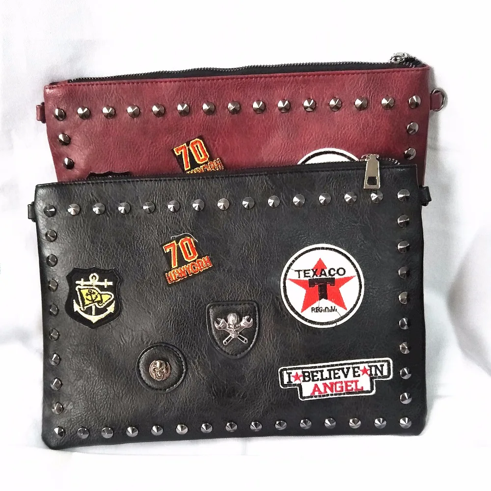 

M671 Creative Fashion Specific Character Popular Rivet Alphabet Skull Badge Messenger Bags Small Size Women Bag Gift Wholesale