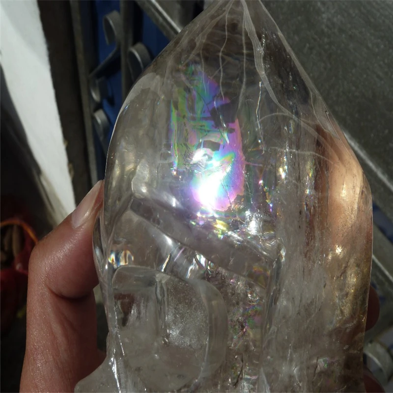 

2.9lb NATURAL rainbow QUARTZ CRYSTAL carved skull T400