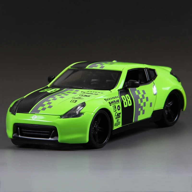 Коллекционная модель автомобиля Maitso 1:24 370Z зеленый гоночный автомобиль из сплава