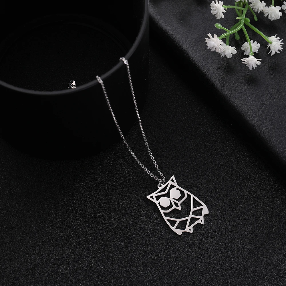 

Skyrim Hollow Wisdom Night Owl Animal Pendant Necklace Stainless Steel Choker Chain Necklaces Jewelry Gift for Women Girls