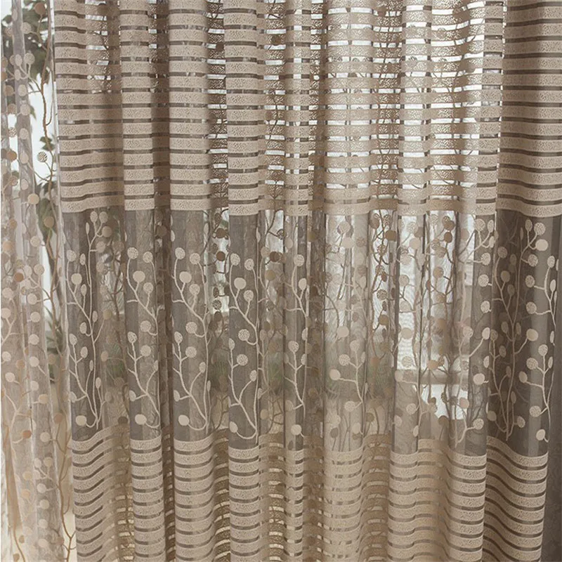 Тюлевые шторы с драпировкой и вставкой в виде листьев дерева для гостиной и спальни