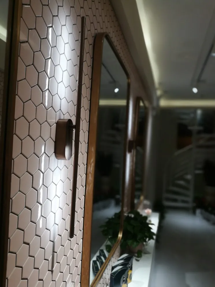 Современный дизайн модный светодиодный алюминиевый зеркальный передний светильник для гостиной бра для спальни и коридора настенный светильник