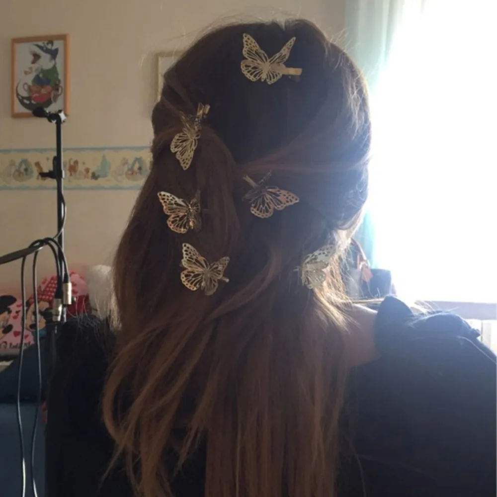 How to 90's hairstyle butterfly clips - YouTube