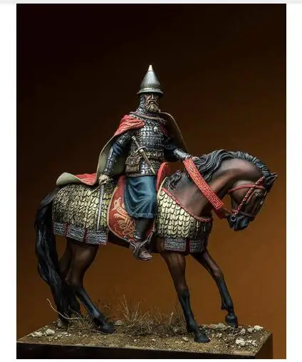 

1/24 75MM ancient Dmitry Donskoy （WITH BASE and HORSE ） Resin figure Model kits Miniature gk Unassembly Unpainted