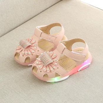 

New Led Kids Soft Breathable Sandals Children's Luminous Lighted Shoes Girls Colorful LED lights Children Beach Sandals
