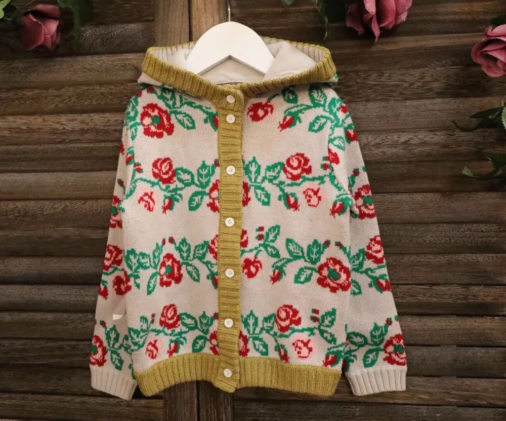 

Pre-sale January 5th Baby girls knitted outwear hooded floral pattern knitting fashion baby girls clothes