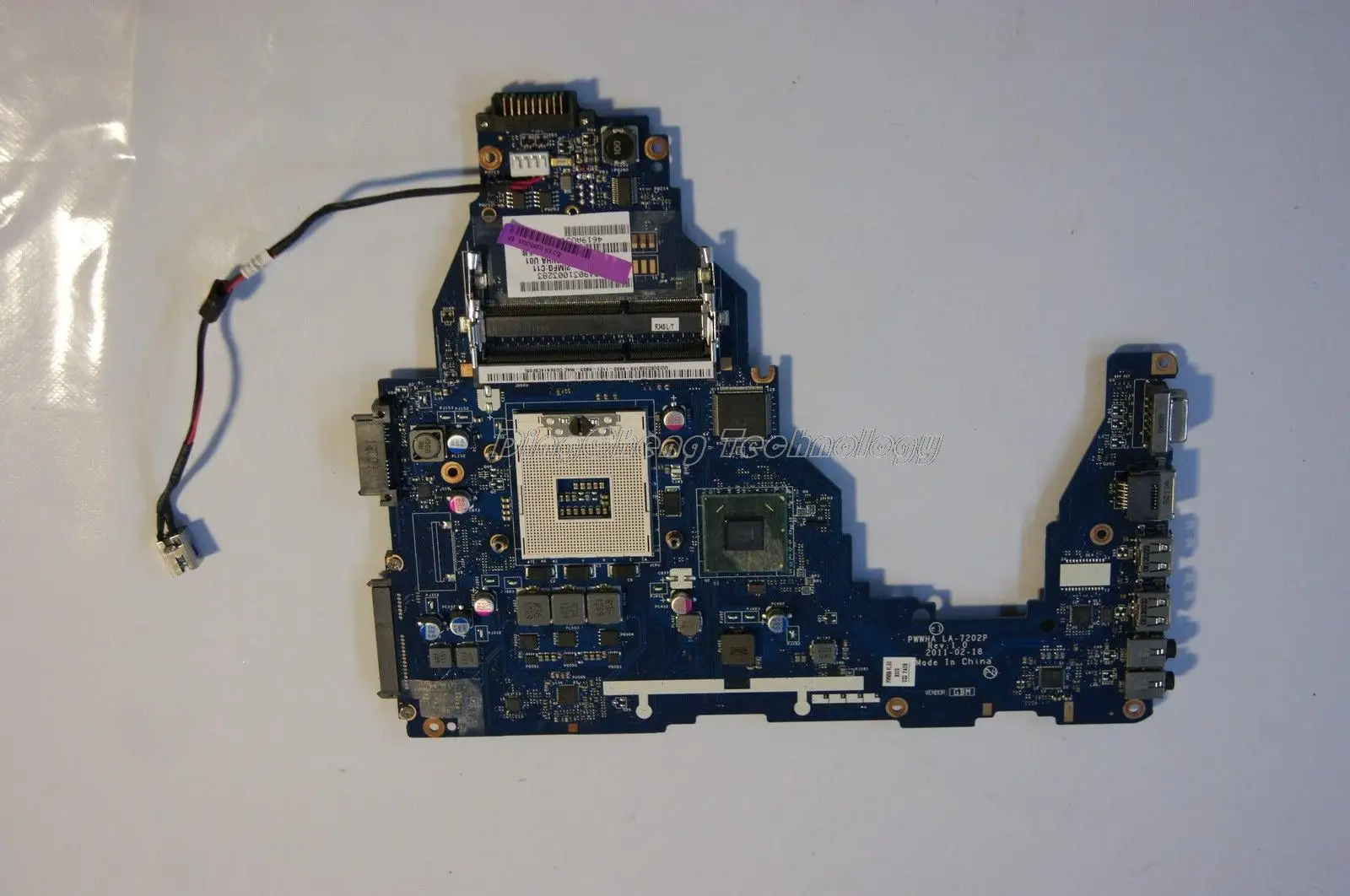 

Laptop Motherboard For Toshiba Satellite C660 C665 PWWHA LA-7202P K000124370 HM65 DDR3 integrated graphics card