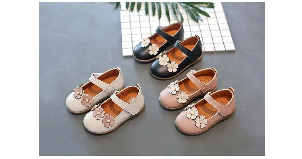 Весенне-Осенняя обувь для девочек с тремя маленькими цветами, размеры 21-36, детская обувь под вечернее платье, милые туфли из искусственной